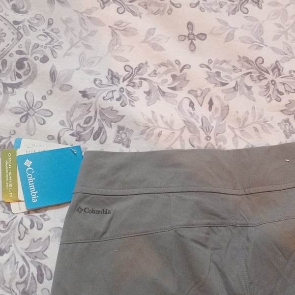 Columbia Women's Climber Canyon Shorts NWT - Picture 10 of 15
